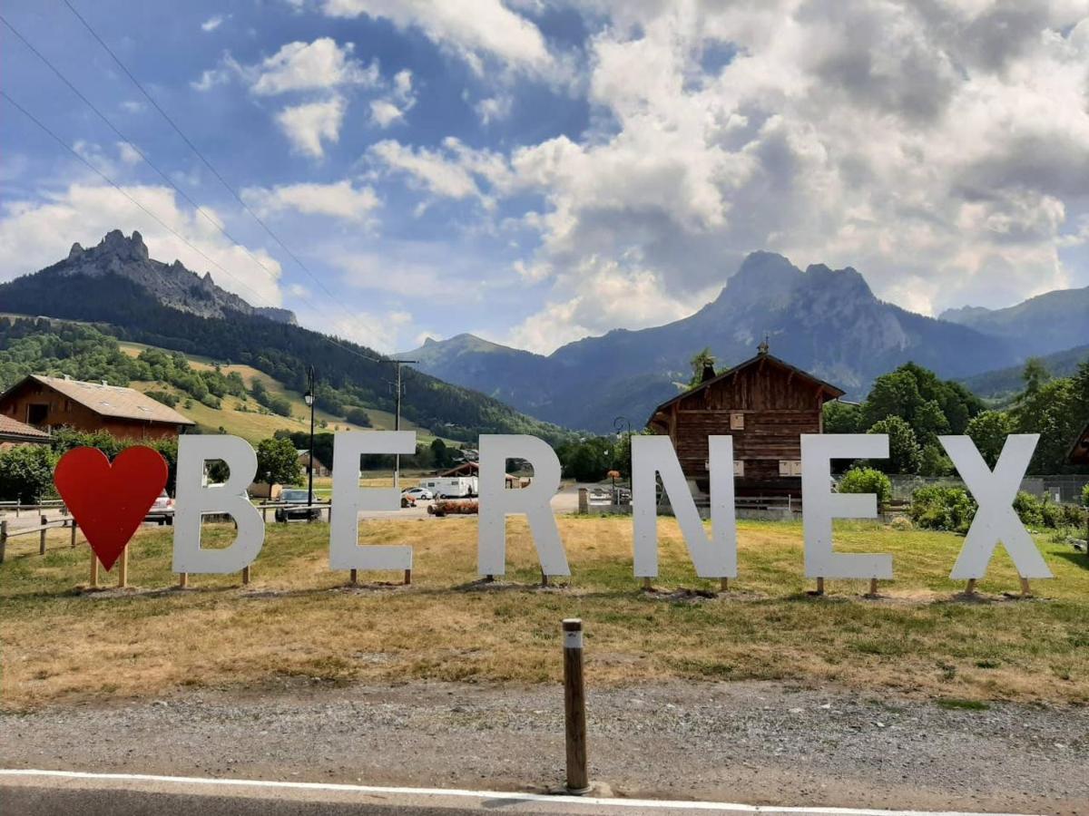 Le 211,Ski Et Randonnee, Lave Linge ,Parking Бернекс Экстерьер фото